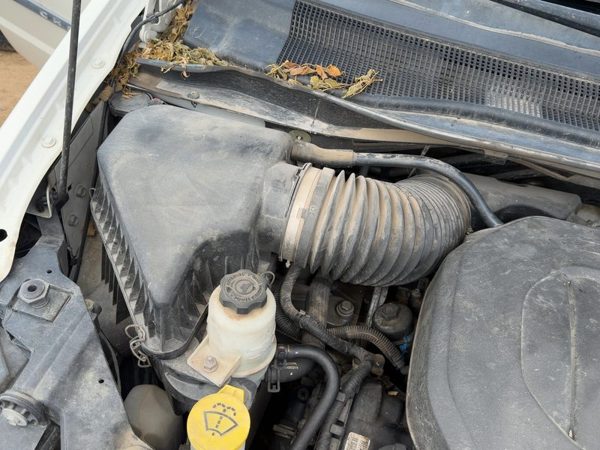 11-16 Town & Country Air Intake Cleaner Filter Box Housing With Tube 3.6L — photo 5