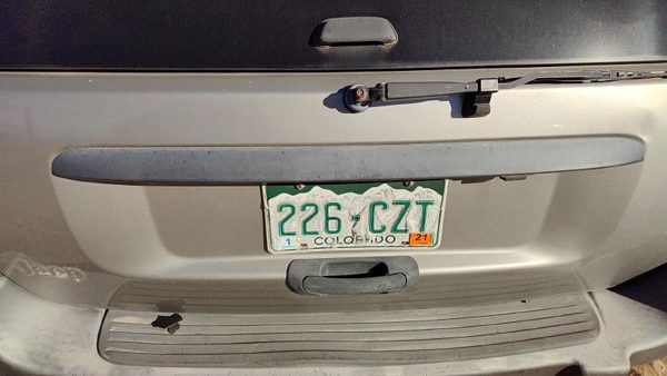 2001 Jeep Grand Cherokee License Plate Trim Surround Panel Oem Tail Trunk Finish — photo 1