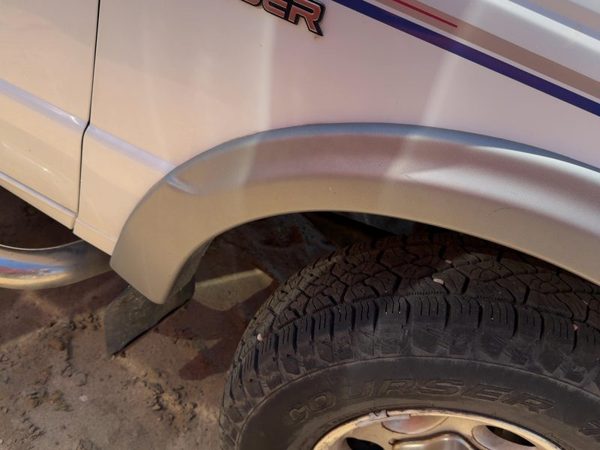 1993-1997 Ford Ranger Passenger Right Front Fender Flare Wheel Lip Moulding OEM — photo 4