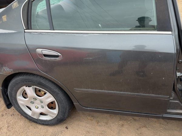 2005 Nissan Altima Rear Door RH Smoke K11 — photo 1