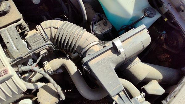 91-93 Park Ave Ultra Air Intake Cleaner Filter Housing Tube 3.8L Supercharged — photo 4