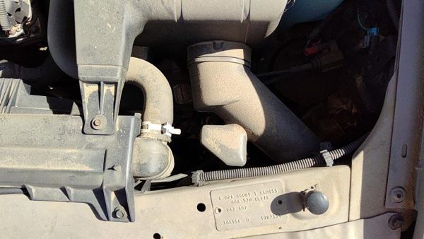 91-93 Park Ave Ultra Air Intake Cleaner Filter Housing Tube 3.8L Supercharged — photo 5