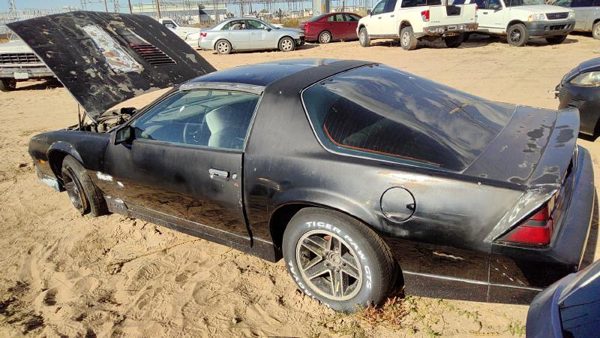 1989 Chevy Camaro — vehicle photo 4