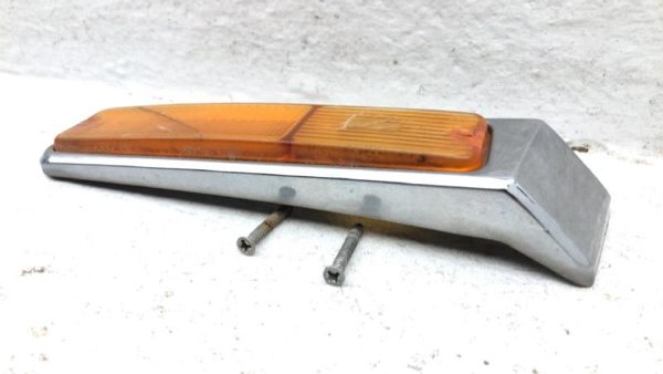 84-91 Grand Wagoneer Passenger Right Front Turn Signal Light Lamp Fender Mounted — photo 7