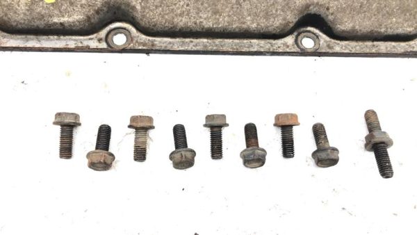 1999-2003 Ford F350 Driver Left Valve Cover 7.3L Powerstroke Diesel With Bolts — photo 2