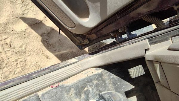 03-05 Dodge Ram 2500 Driver Left Lower Kick Trim Panel Oem Taupe L5 — photo 1