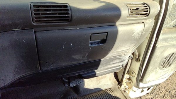 1995-2007 Isuzu Npr Glove Box Assembly Complete Door With Latch Oem Gray — photo 3