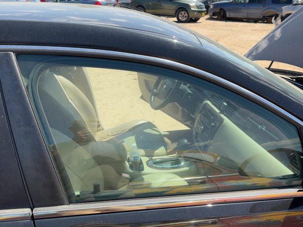 2006-2016 Chevy Impala Passenger Right Front Side Window Door Glass Oem 10338538 — photo 1
