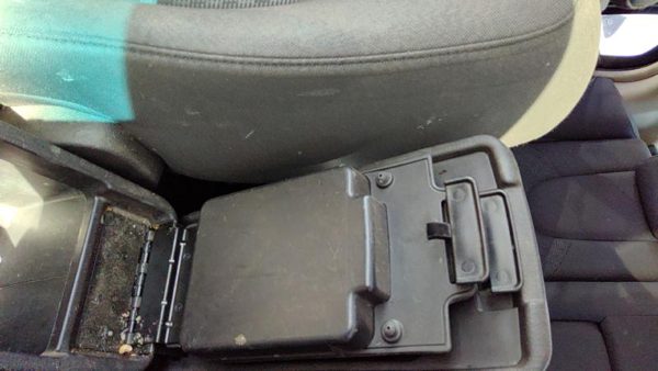 10-12 Ford Fusion Center Console Lid Only Oem Arm Rest Fold Down At Fwd Black Dw — photo 4