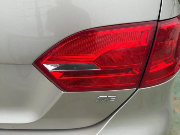 2011-2014 Vw Jetta Passenger Right Inner Tail Light Brake Lamp Oem Rear — photo 3