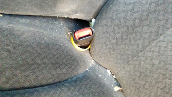 2000-2004 Dodge Intrepid Driver Left Front Seat Belt Buckle Receiver Oem Black — photo 2