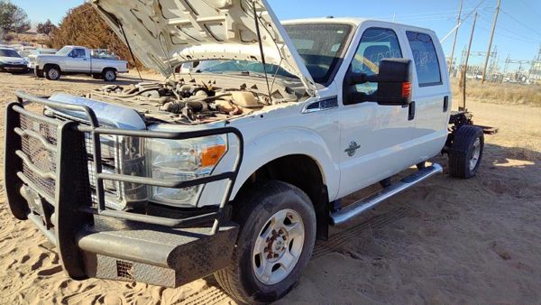 2015 Ford F250 Truck Cab — photo 3