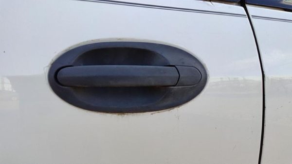 2007 Ford Freestar Outside Door Handle RH — photo 4