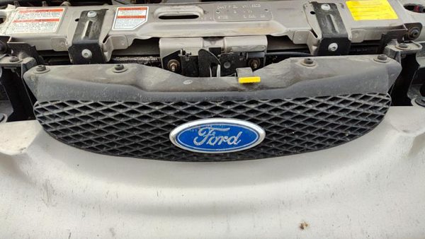 1997 Ford Contour Grille — photo 4