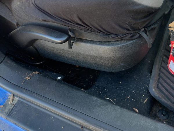2002 Vw Jetta Passenger Right Side Seat Trim Panel Oem Black — photo 3