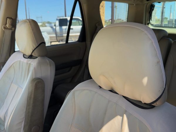 2005-2006 Honda Crv Pair Of Front Headrests Oem Left Right Set Seat Tan — photo 3