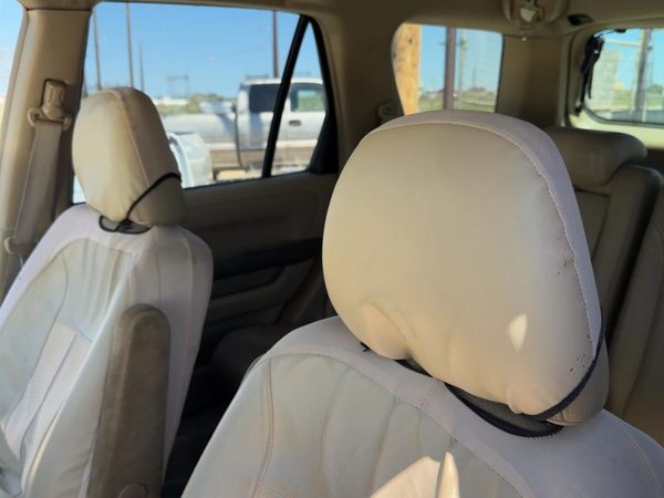 2005-2006 Honda Crv Pair Of Front Headrests Oem Left Right Set Seat Tan — photo 2