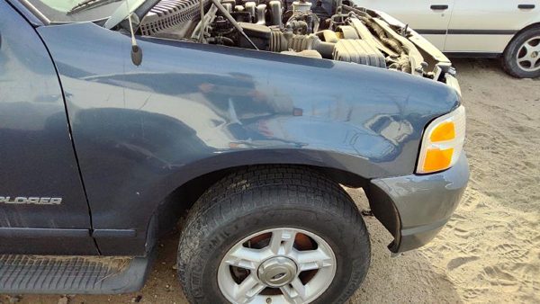 2002-2005 Ford Explorer Passenger Right Front Fender Oem Blue Ld 3L2z16005aa — photo 2