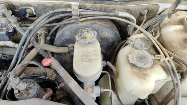 2000-2005 Buick Park Ave Power Brake Booster With Master Cylinder Pair Set Oem — photo 1
