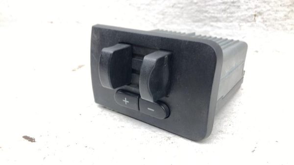2015-2016 Ford F250 Super Duty Powerstroke Trailer Brake Controller Switch Oem — photo 3