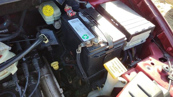 2006-2007 Chrysler Town & Country Complete Battery Tray With Hold Down 3.8L Oem — photo 4