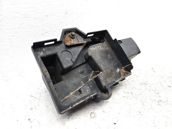 2006-2007 Chrysler Town & Country Complete Battery Tray With Hold Down 3.8L Oem — photo 9