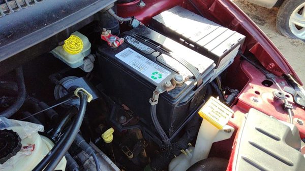 2006-2007 Chrysler Town & Country Complete Battery Tray With Hold Down 3.8L Oem — photo 7