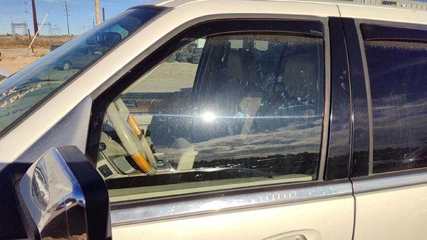 2007-2015 Lincoln Navigator Driver Left Front Side Window Door Glass Oem — photo 1