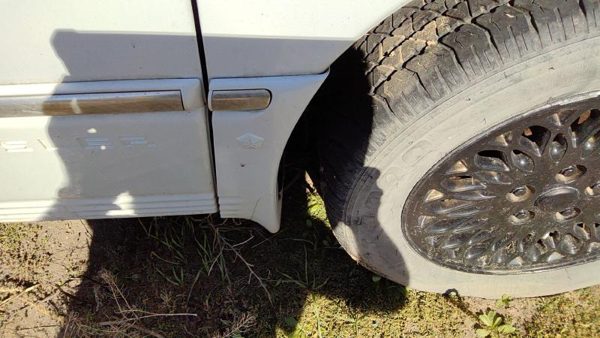 96-99 Town & Country Passenger Right Moulding From Fender Trim Pwp Golden White — photo 4