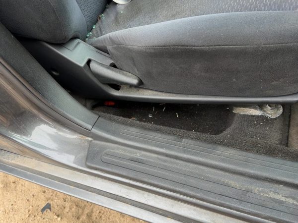 2005 Nissan Altima Passenger Right Side Seat Trim Panel Oem Charcoal G — photo 4