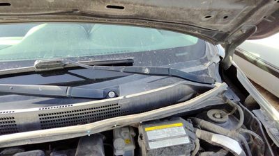 2012-2019 Nissan Versa Driver Left Windshield Wiper Arm Oem Blade Lever