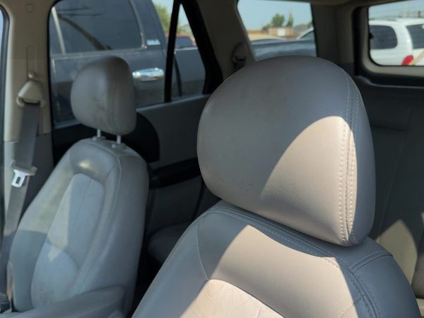 03-07 Vue Redline Pair Of Front Headrests Oem Left Right Set Seat Gray 17D — photo 3