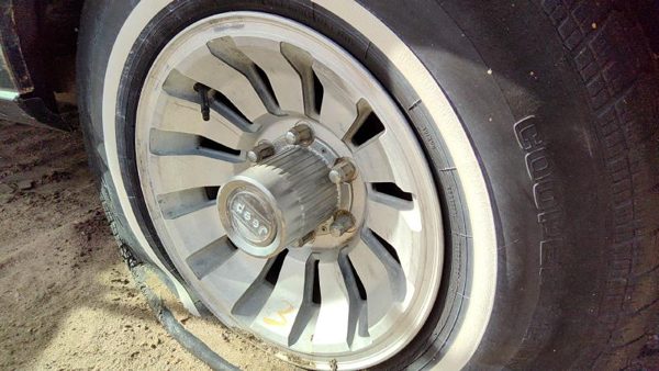 1984-1986 Jeep Grand Wagoneer 15 Aluminum Wheel Oem Factory Rim #3 J5365093 — photo 3