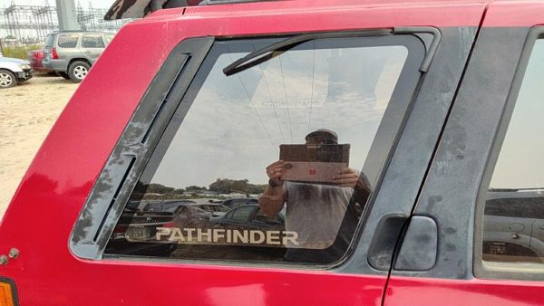 90-95 Nissan Pathfinder Passenger Right Rear Quarter Glass Back Side Window Oem — photo 4