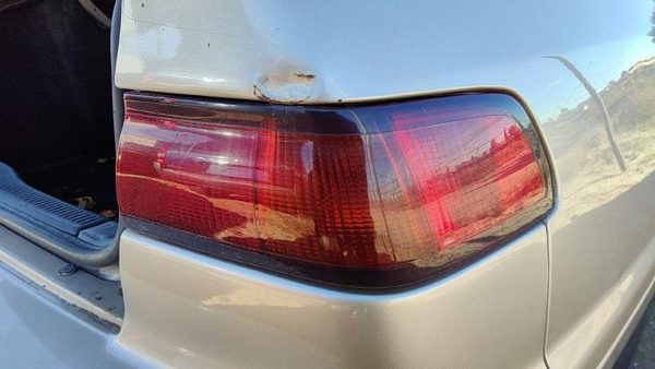 1997-1999 Toyota Camry Passenger Right Outer Tail Light Brake Lamp Oem Rear — photo 1