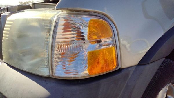 2003 Ford Explorer Fog/mark/park/turn Light/lamp LH — photo 2