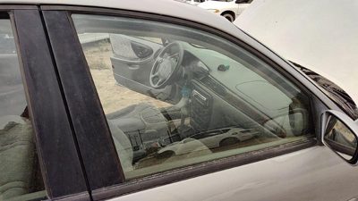1997-2005 Chevy Malibu Passenger Right Front Side Window Door Glass Oem 22595100