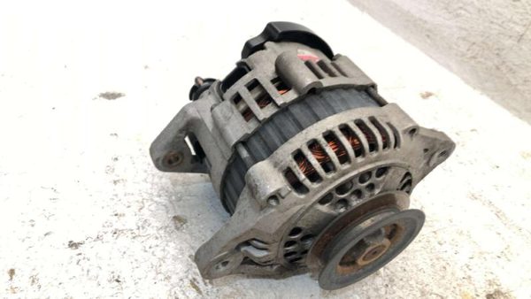 1995 Nissan Pathfinder Alternator 3.0L 231000S200 — photo 3