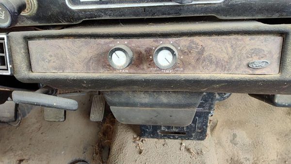 77-82 Ford Courier Heater Control Fan And Temp Knobs Oem — photo 3