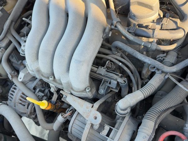 2002-2005 Vw Jetta Complete Fuel Rail With Injectors Set Loaded Oem 2.0L — photo 4
