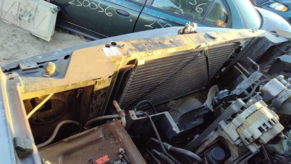 1994 Suburban 1500 Radiator Support — photo 3