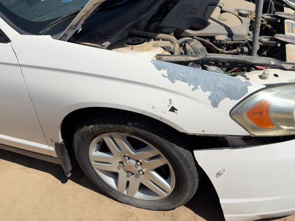 2006-2007 Chevy Monte Carlo Passenger Right Front Fender Oem White 40U 89025382 — photo 2