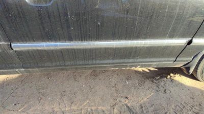 04-05 Hyundai Xg350 Passenger Right Front Moulding From Door Trim Strip Black