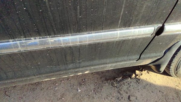 04-05 Hyundai Xg350 Passenger Right Front Moulding From Door Trim Strip Black — photo 8