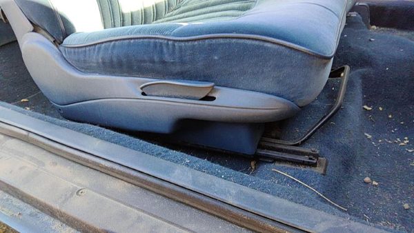 1988-1993 Olds Cutlass Cierra Passenger Right Side Seat Trim Panel Oem Blue — photo 2