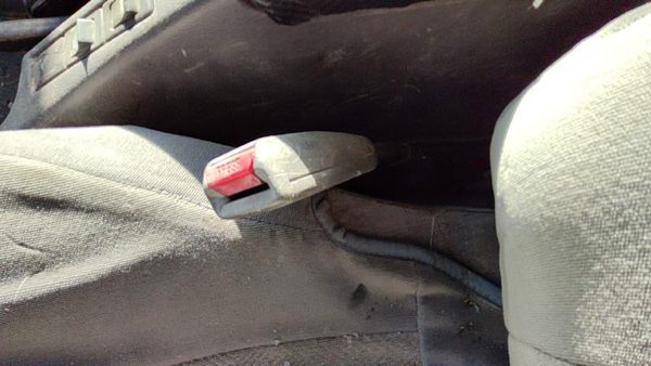 94 Pathfinder Nissan Pathfinder Driver Left Front Seat Belt Buckle Receiver Gray — photo 1