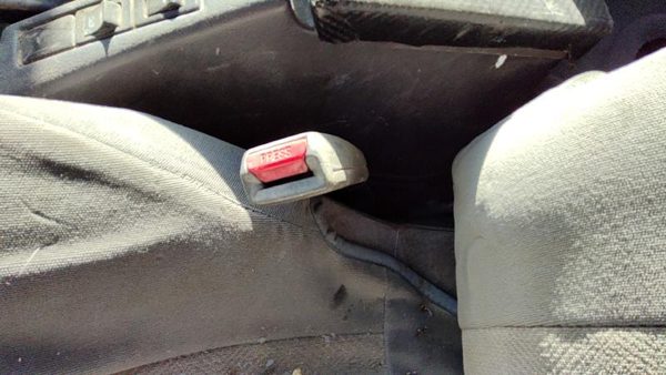 94 Pathfinder Nissan Pathfinder Driver Left Front Seat Belt Buckle Receiver Gray — photo 3