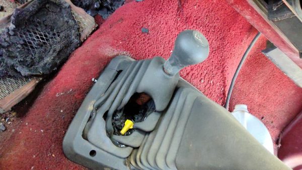 90 Bronco 2 4X4 Shifter Lever Assembly With Linkage T Case Shift Unit Red At 4X4 — photo 1