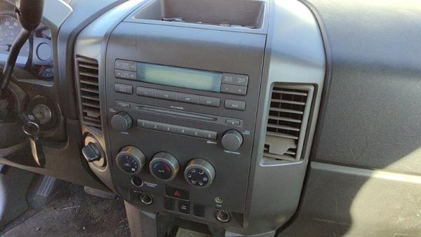 2004-2006 Nissan Titan Trim Bezel Around Radio Surround Dash Panel Oem — photo 2