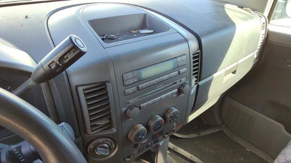 2004-2006 Nissan Titan Trim Bezel Around Radio Surround Dash Panel Oem — photo 3